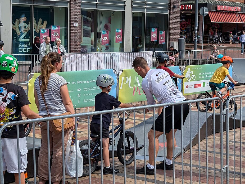 Einweisung durch BMX-Weltmeister Kristaps Vekša