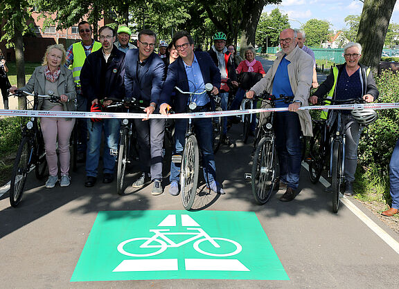 Abschnitt des Radschnellweg Osnabrück-Belm eröffnet.