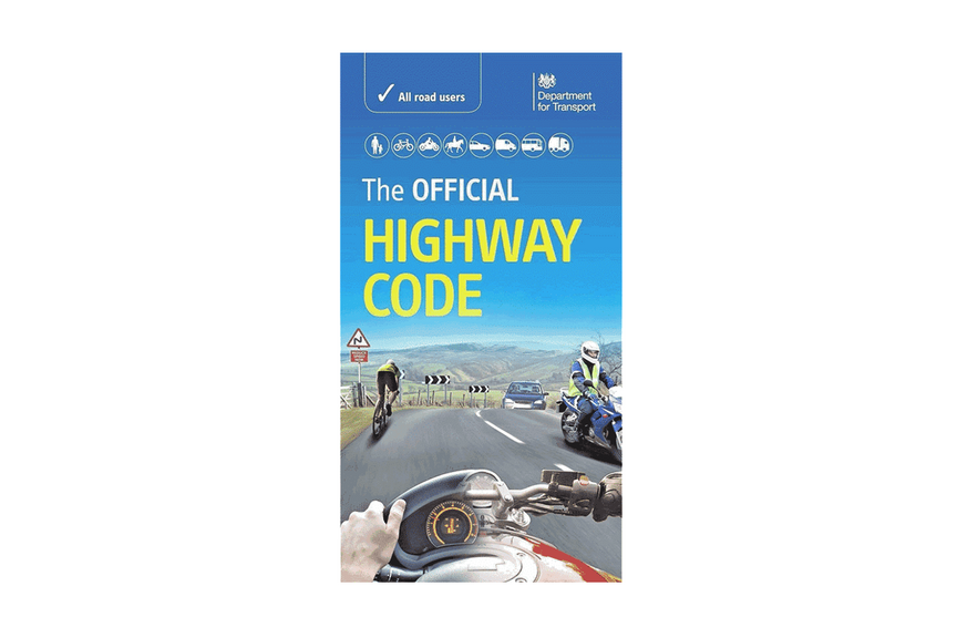 Highway-Code Großbritannien Der britische Highway-Code ist mit der deutschen Straßenverkehrs-Ordnung vergleichbar.