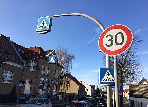 Schild Tempo 30