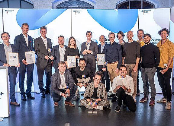 Die Gewinnerinnen und Gewinner des Deutscher Mobilitätspreises 2022.