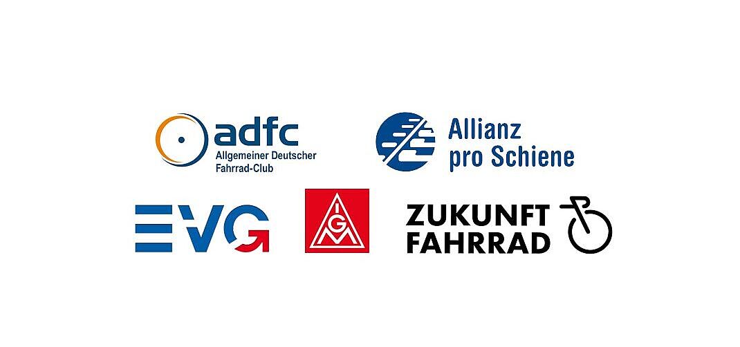 ADFC, ApS, EVG, IG Metall und Zukunft Fahrrad fordern eine Zeitenwende für die Verkehrswende. Das Bündnis fordert eine Zeitenwende für die Verkehrswende.