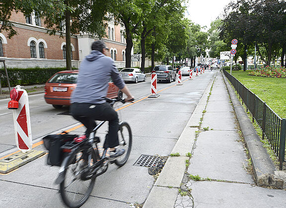 Pop_up_Radweg_Hoerlagasse