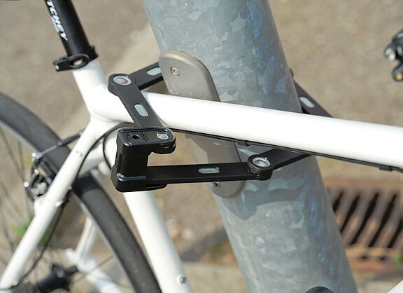 Angeschlossenes Fahrrad